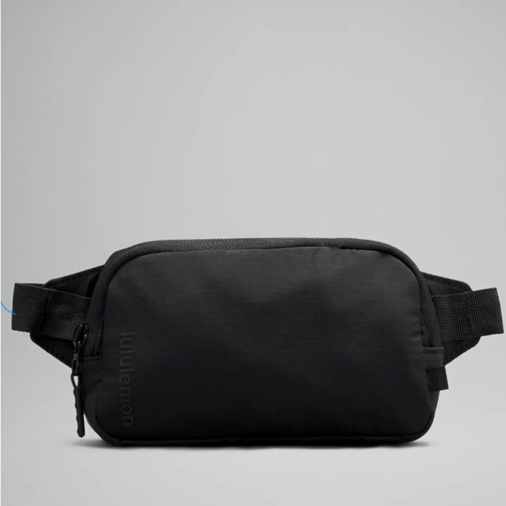 Lululemon Mini Belt Bag - Black
